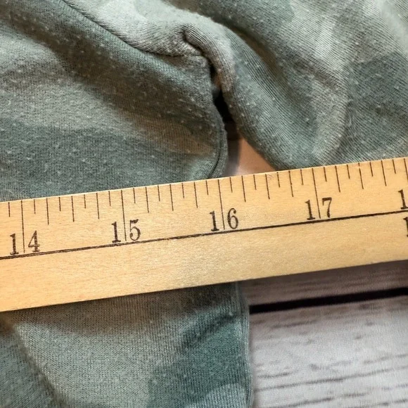 Athleta Girl Sweatshirt Hoodie Long Sleeve Green Camo Youth Girls Size Large 12 - Picture 7 of 11